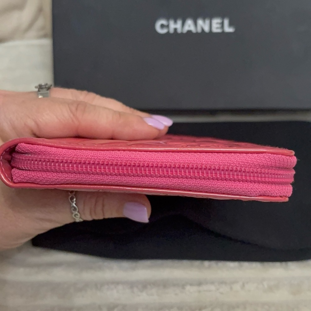 Chanel charms Patent Leather Zip organizer Wallet - Pink🔥 - Picture 8 of 13